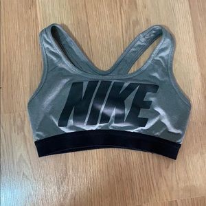 SOLD Women’s Nike Sports bra. Gray/black. Sz XS.